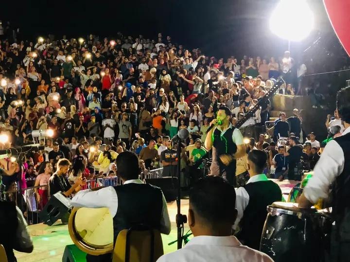    حفل جماهيري كبير بمهرجان العبادلة الدولي بعد محطة قرطاج الناجحة  ..  رؤوف ماهر يؤكد: مهرجانات الجهات هي المهرجانات الكبرى الحقيقية